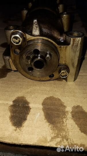 Распредвал ваз 2107 заводской с постелью