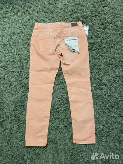 Джинсы женские новые