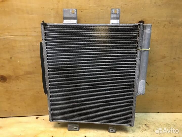 Радиатор кондиционера Toyota Bb QNC21 3szfe 2006