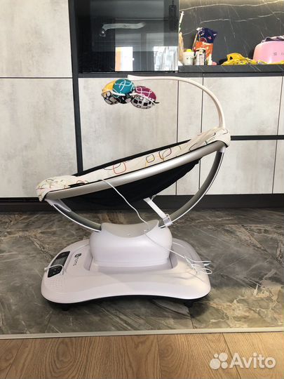 Продаю электрокачелю 4moms Mamaroo 4.0
