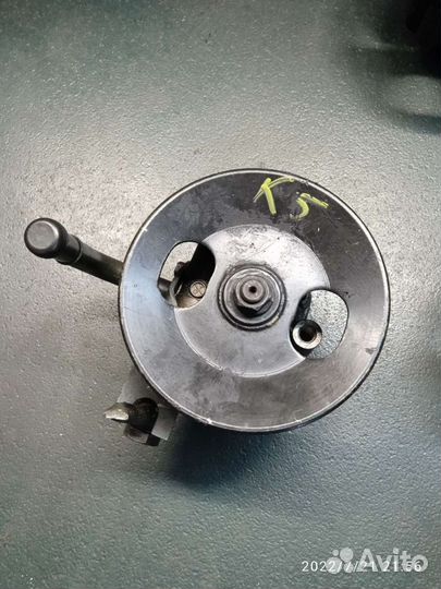 Насос гура на KIA carnival k5