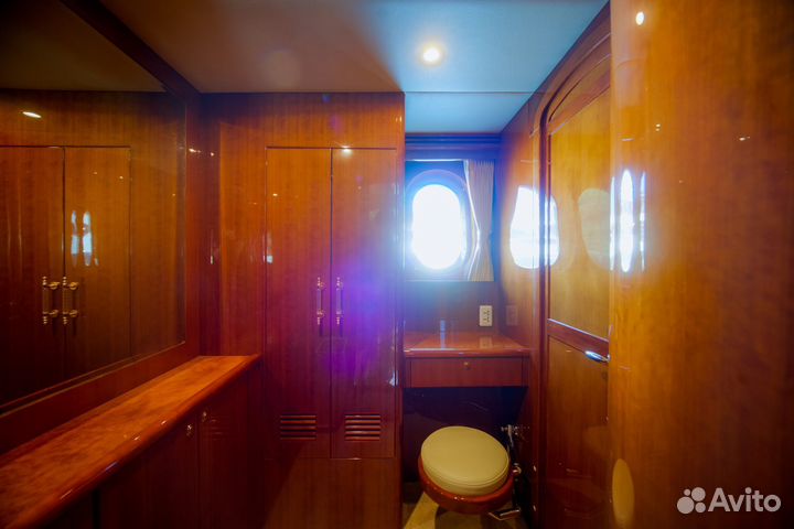 Катер Benship 73