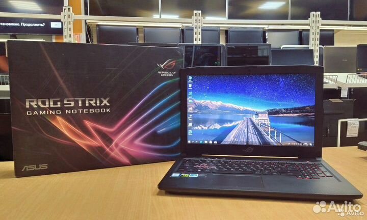 Asus Strix GL503V/i7 7700HQ/16GB/GTX1060/256GB SSD