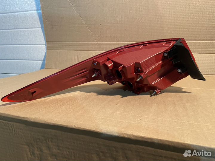 Новый фонарь правый наружный Hyundai Solaris 2 дор