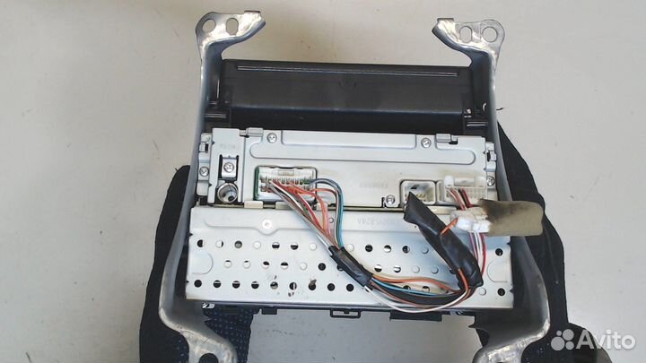 Магнитола Toyota Prius, 2005