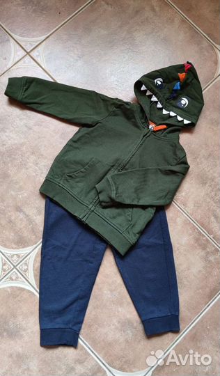 Костюм на мальчика размер 92