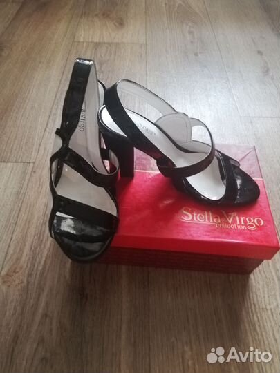 Босоножки женские 35 размер