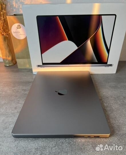 Macbook pro 16 m1 16gb 512gb