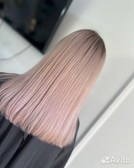 Окрашивание волос и стрижка волос