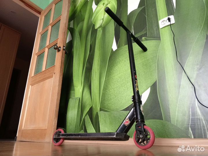 Трюковой самокат