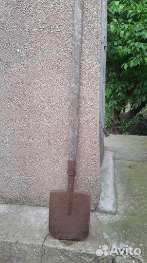 Старинная лопата