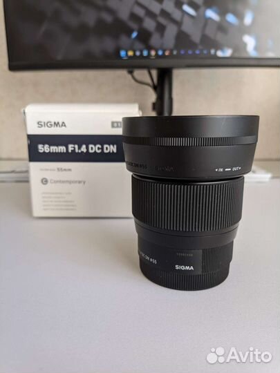 Объектив Sigma 56 mm f1.4 sony e