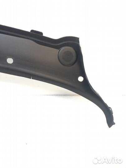 Накладка под лобовое стекло Bmw X5 E70 N52B30 2008