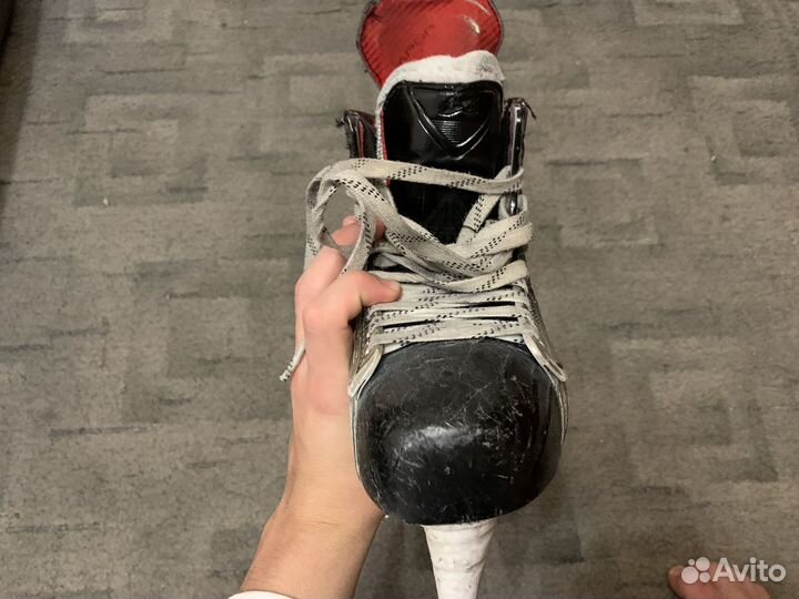 Коньки хоккейные Bauer vapor x1
