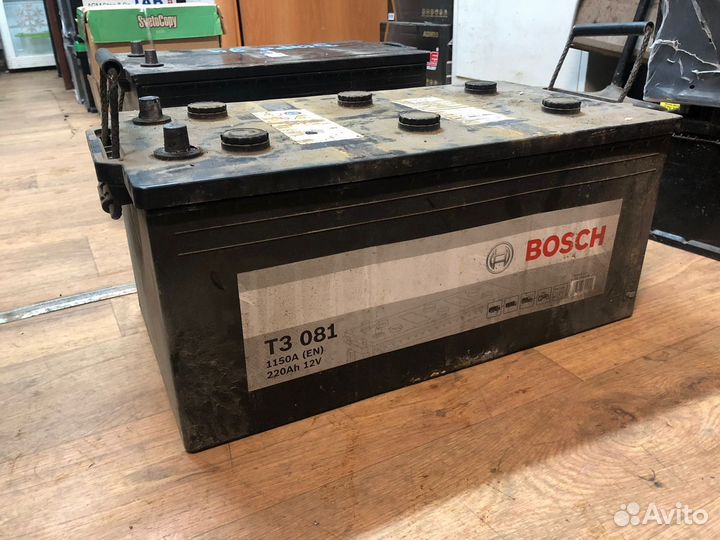 Аккумулятор бу 220Ач Bosch грузовой