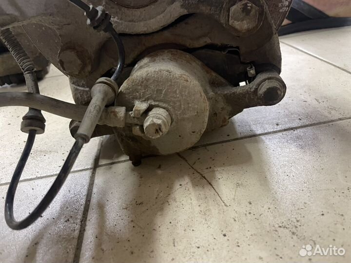 Шевролет лачети 04-13 Разбор Суппорт скоба