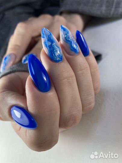 Модель на наращивание ногтей