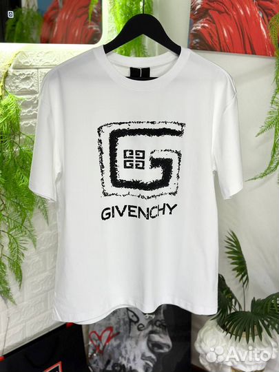 Футболка мужская Givenchy