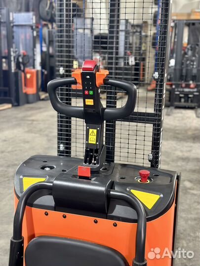 Штабелер самоходный 1,5 тонны 3,6м noblelift PSE15