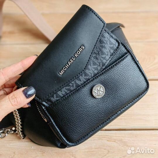 Женская поясная сумка Michael Kors