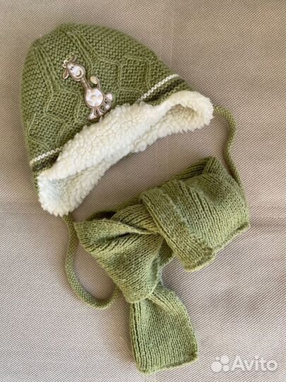 Комплект шапка и шарф для малышей