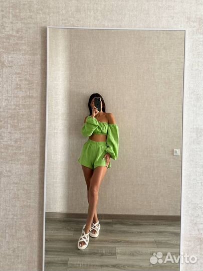 Новый летний костюм с шортами женский