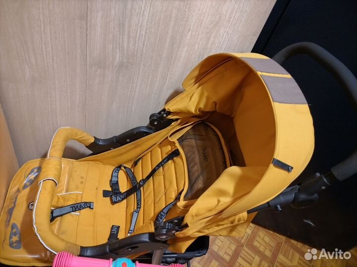 Прогулочная коляска