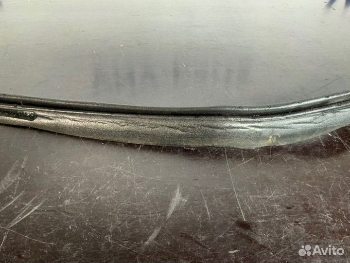 Уплотнитель крыла передний правый Bmw 320D F30