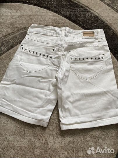 Джинсовые шорты