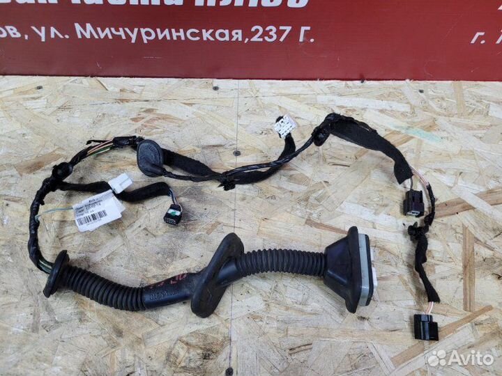 Проводка двери передняя правая Renault Logan 2