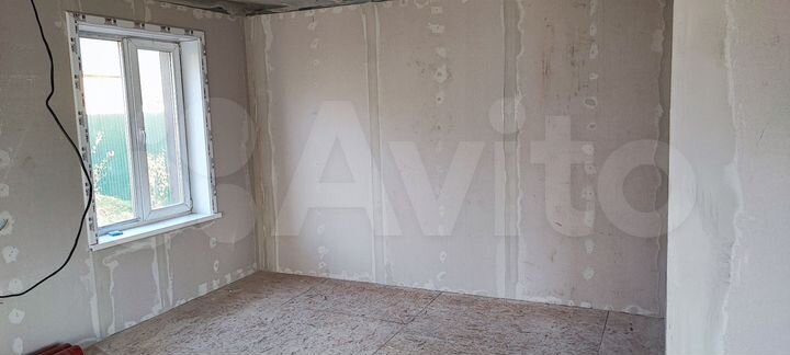 Дом 42 м² на участке 7 сот.