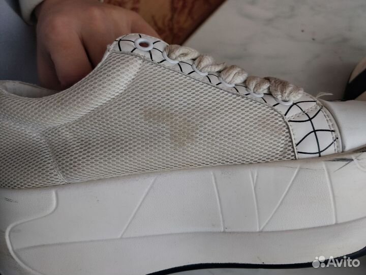 Модные кроссовки