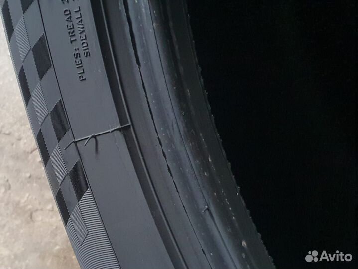 Royal Black Royal Performance 255/50 R19 107V