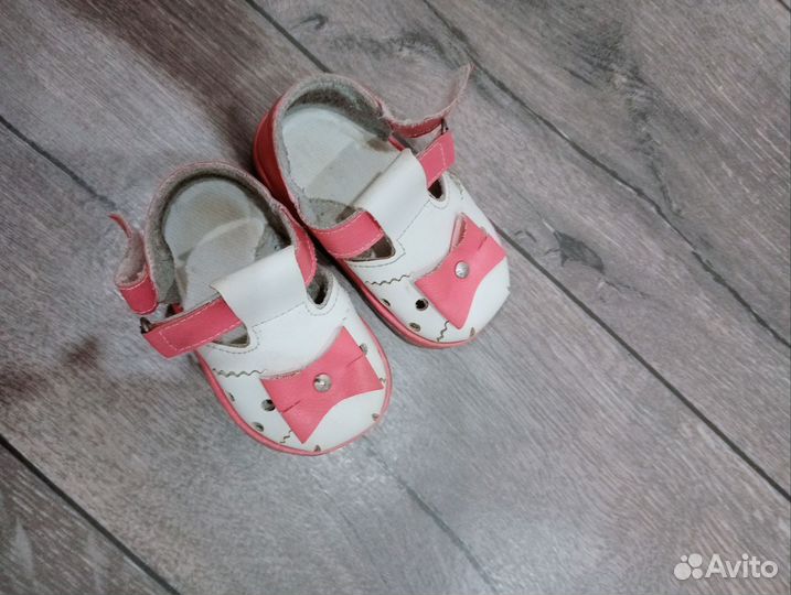 Сандалии для девочки
