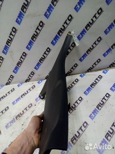 Обшивка средней стойки правая Хендай Солярис