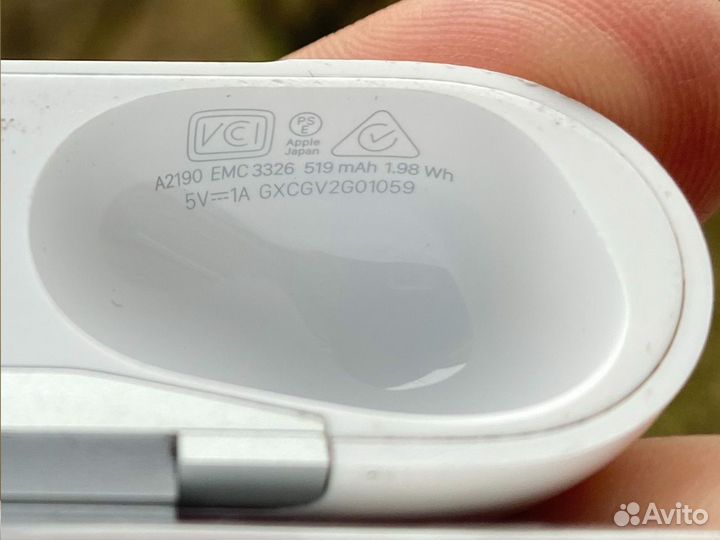 Airpods левый, правый, кейс 3/pro (оригинал)