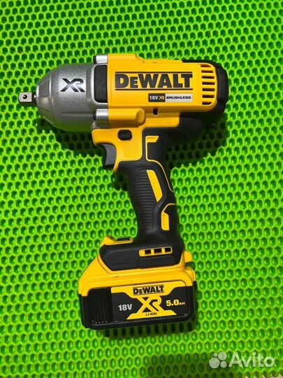 Аккумуляторный гайковерт dewalt DCF899NT