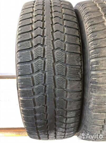 Pirelli Winter Ice Control 215/60 R17 98W