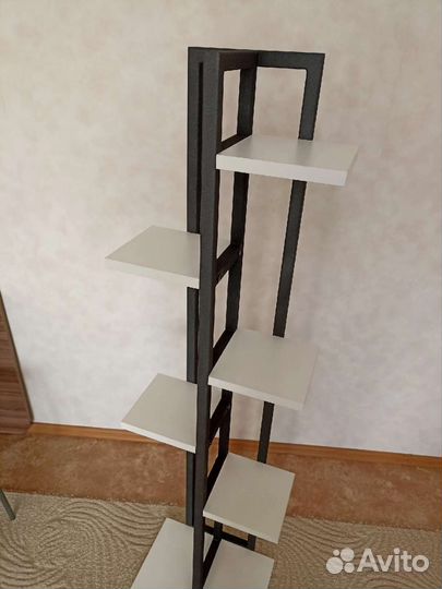 Подставка для цветов напольная металлическая