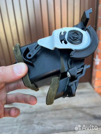 Дефлектор левый Honda Civic 4D 1.3 2008