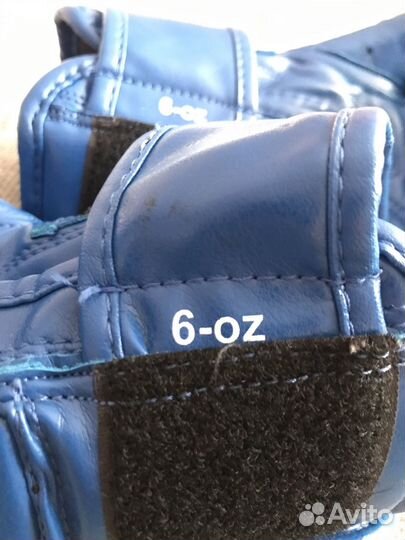 Боксерские перчатки и шлем детские