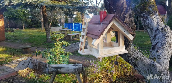 Кормушки, скворечники