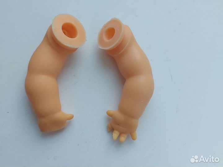Руки, запчасти от куклы