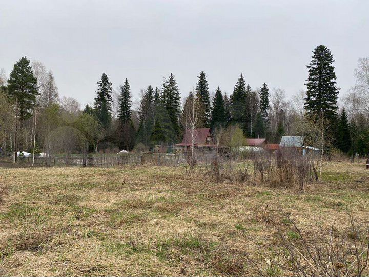 Дача 20 м² на участке 12 сот.