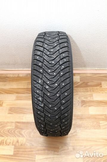 Yokohama IceGuard Stud IG65 245/40 R18 110