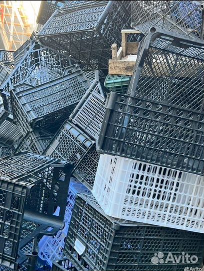 Пластиковые ящики