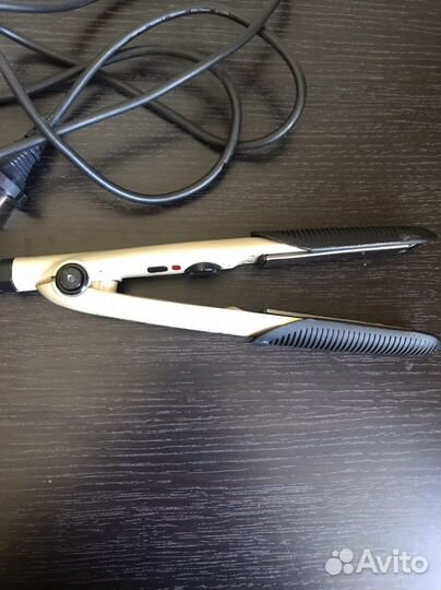 Утюжок выпрямитель для волос