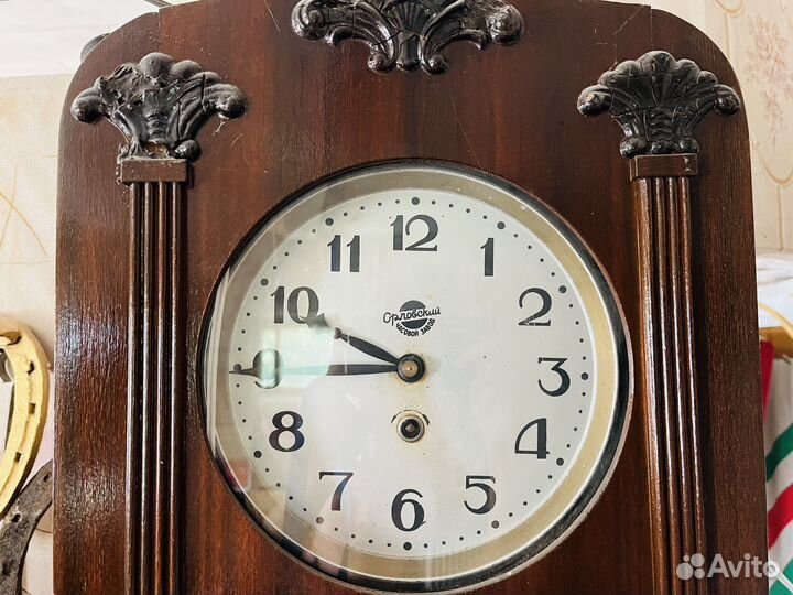 Старинные настенные часы