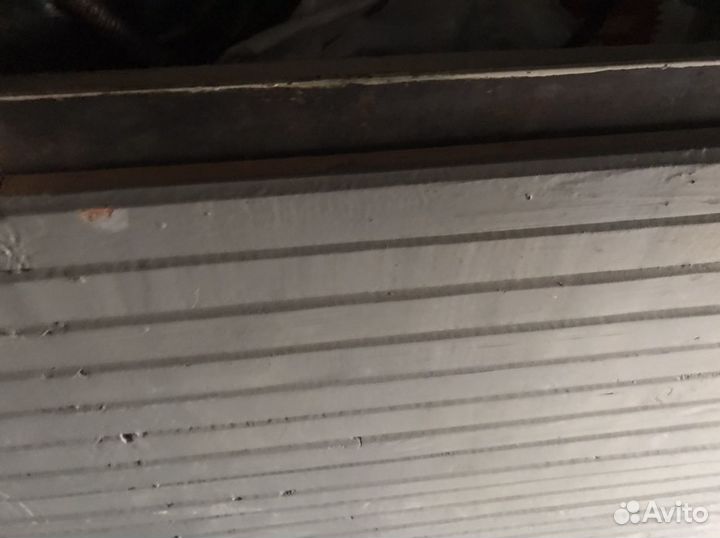 Железная дверь