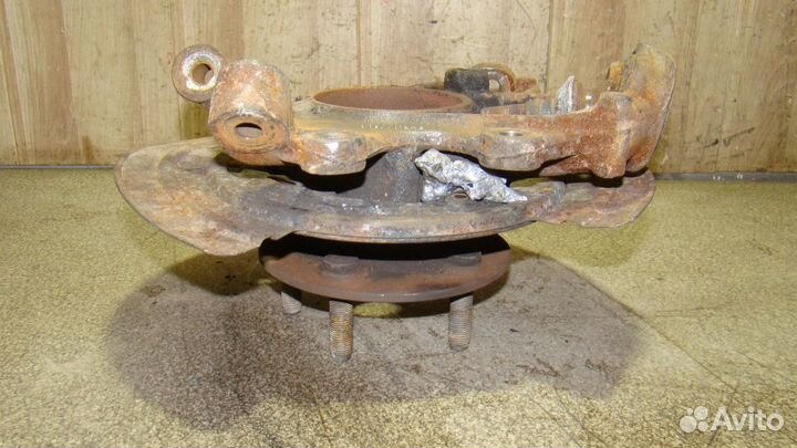 Кулак поворотный З/П Jeep Grand Cherokee 4 (WK2)